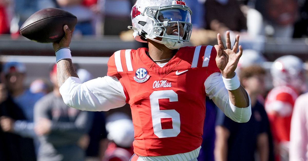 Chambliss accounts for 4 touchdowns as No. 9 Mississippi beats No. 13 Missouri 31-3