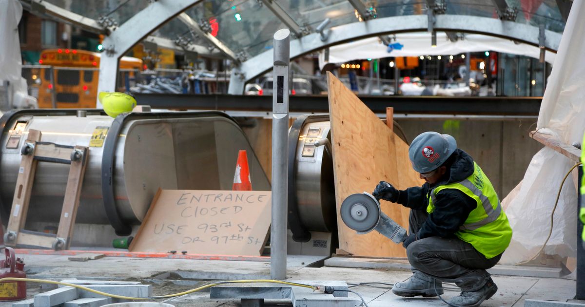 Trump administration restores funding to Manhattan subway project after NY sues