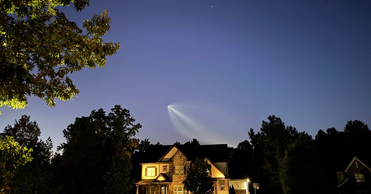 SpaceX Launch Slips to Tuesday, Another 'Space Jellyfish' Possibly Visible