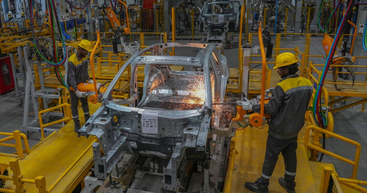 Vietnam’s biggest company, Vingroup, goes global as its home market slows