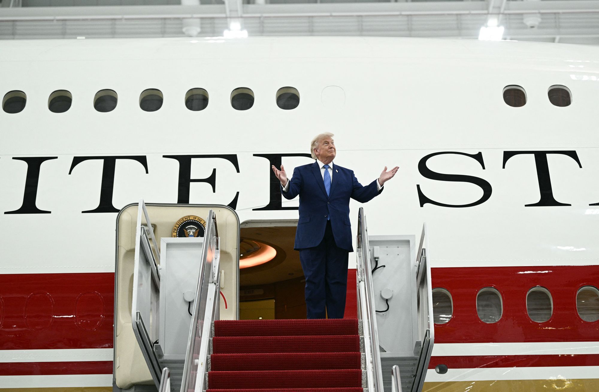 Trump administration subpoenas journalists who reported security concerns