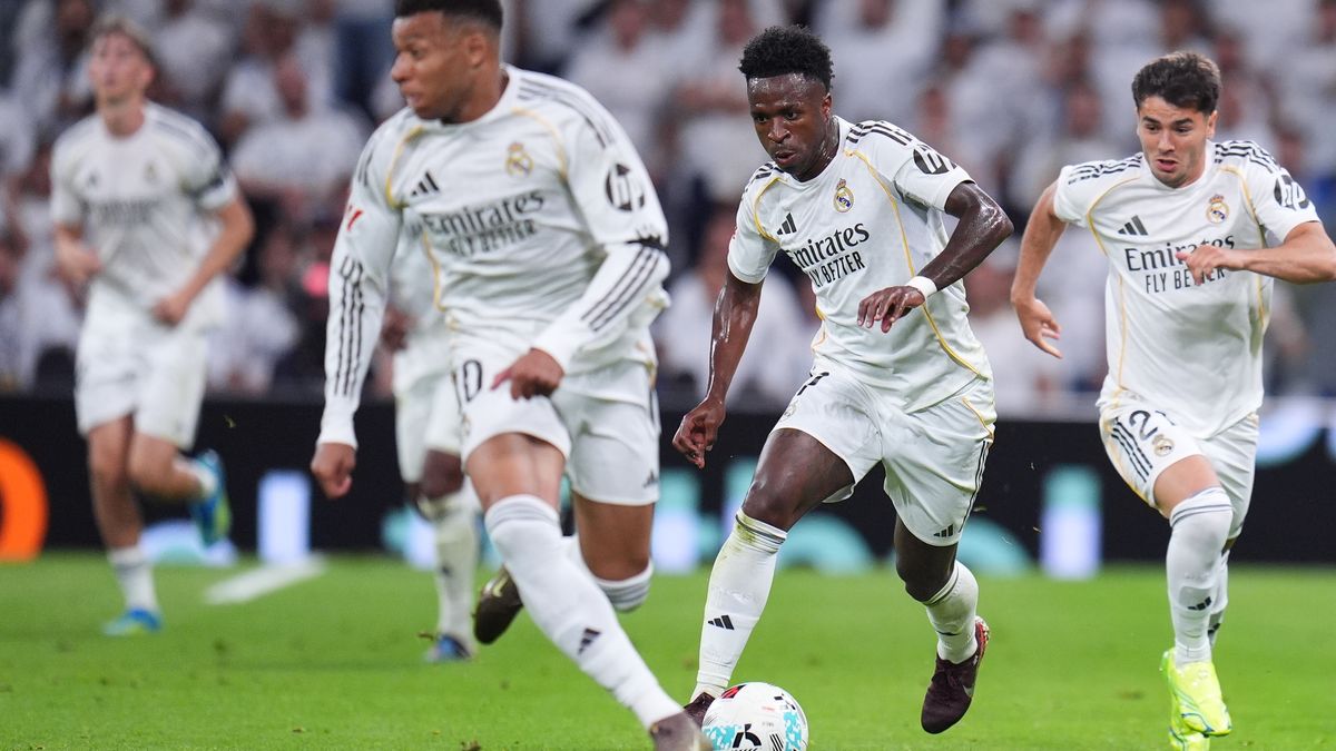 Mbappé and Vinícius lift Real Madrid out of a 4-game slump with a 2-1 win  over Alaves :: WRAL.com