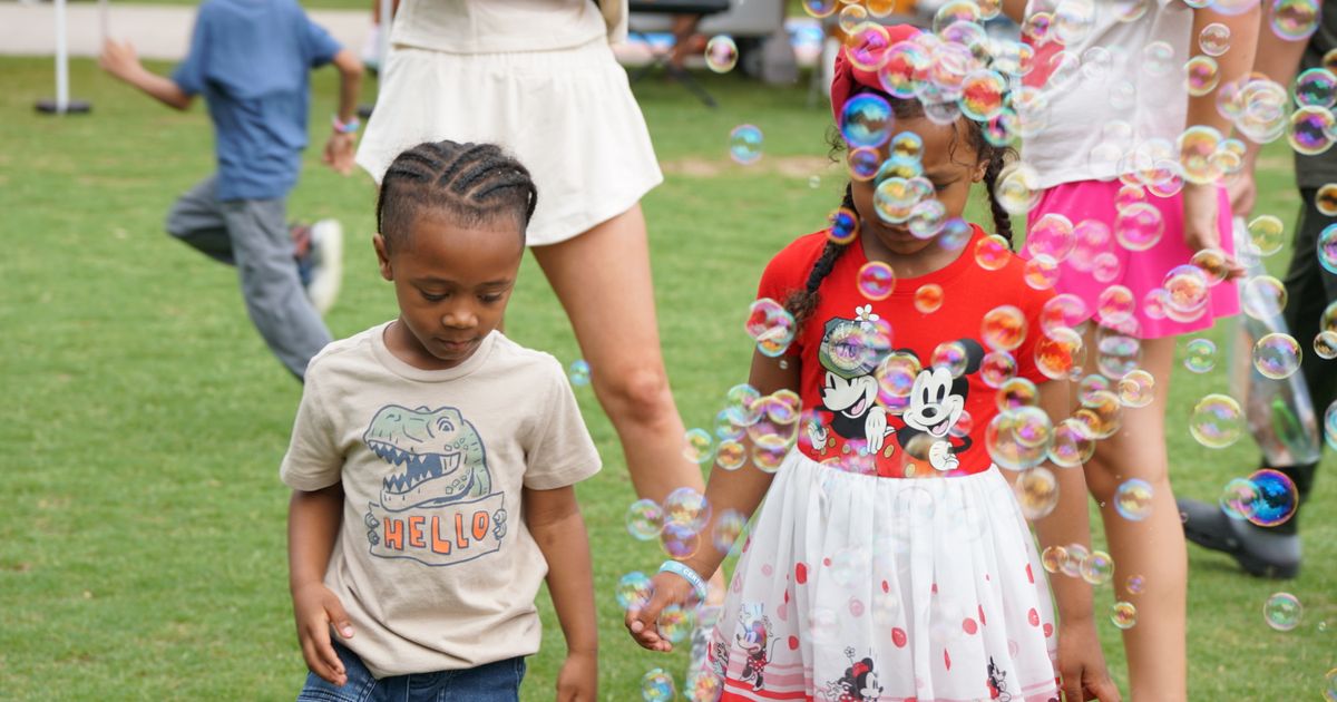 Weekend best bets: Juneteenth, food trucks and markets