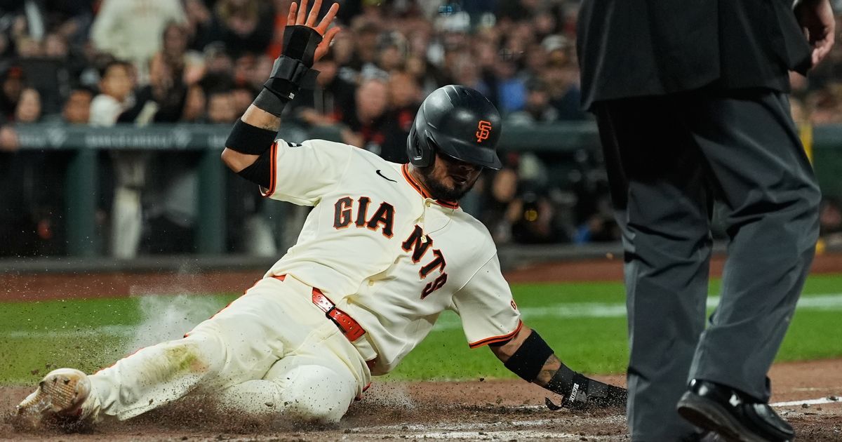 Schmitt homers, McDonald sharp as Giants edge Padres 3-2 to end 6-game skid