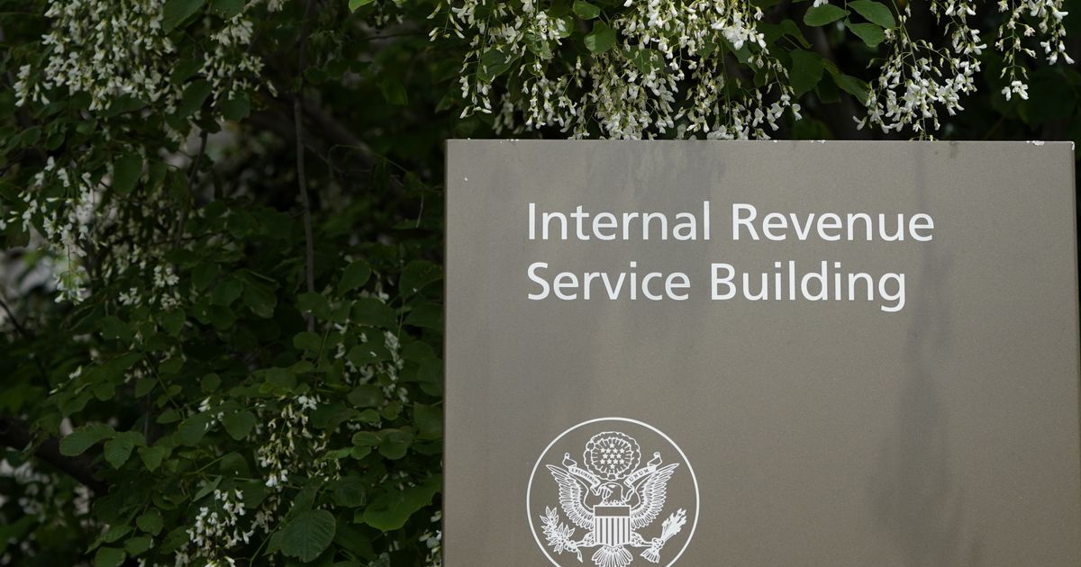 IRS did better than expected in tax season after slashing staff, except on the phone, watchdog says