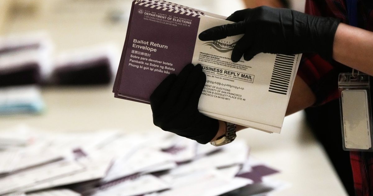 US appeals court upholds injunction that blocks Trump's order to create a federal voter list