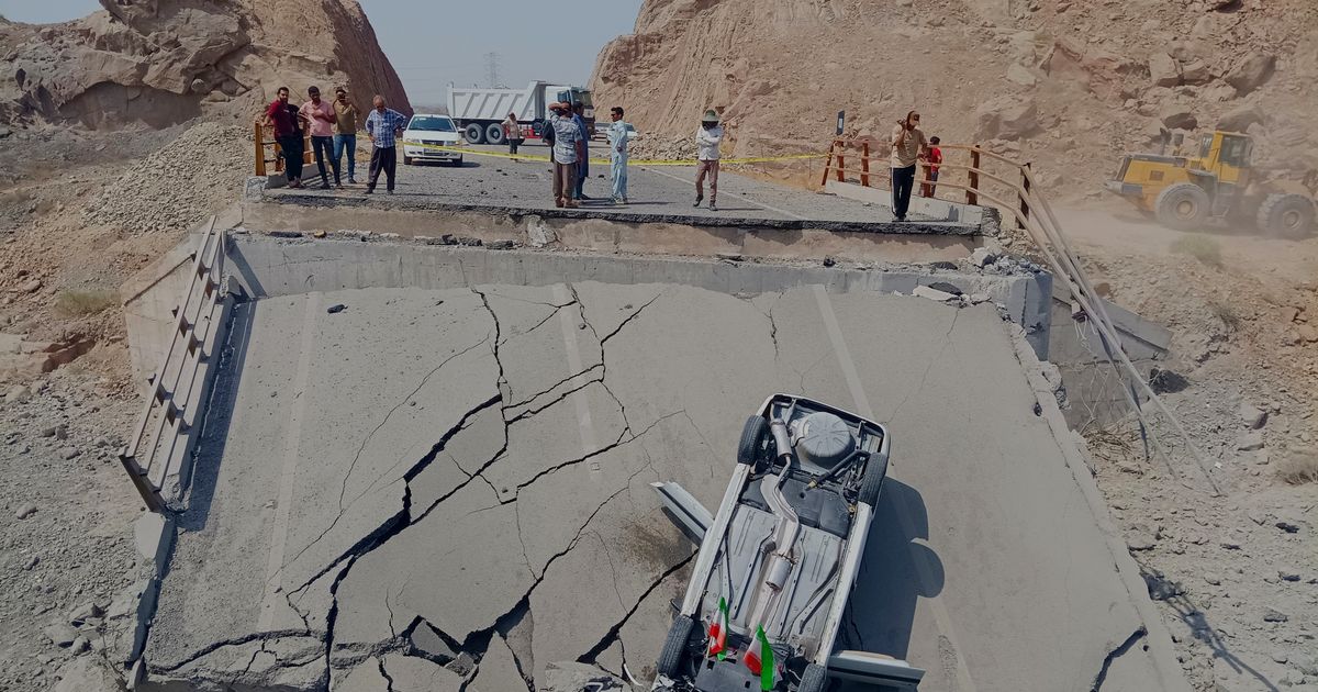 US strikes Iran over troop deaths as Israel warns Tehran's attacks are coming close