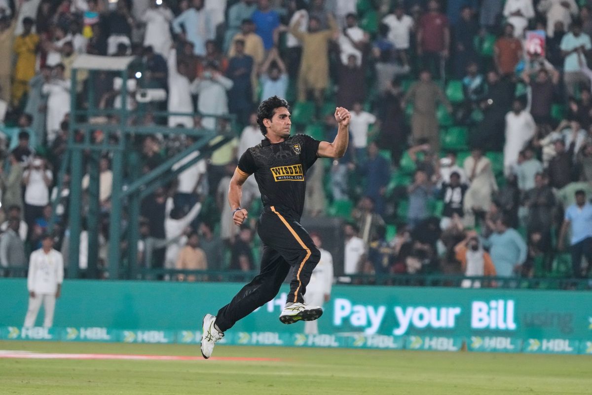 Hunain Shah’s last-over yorkers seal two-run win, send Hyderabad Kingsmen into PSL final — image 4