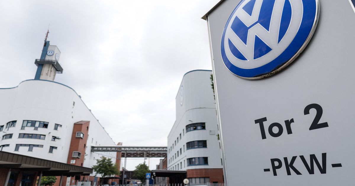 The VW logo in front of the Volkswagen plant in Osnabrueck, Germany, Wednesday, Aug. 26, 2026. (David Ebener/dpa via AP)