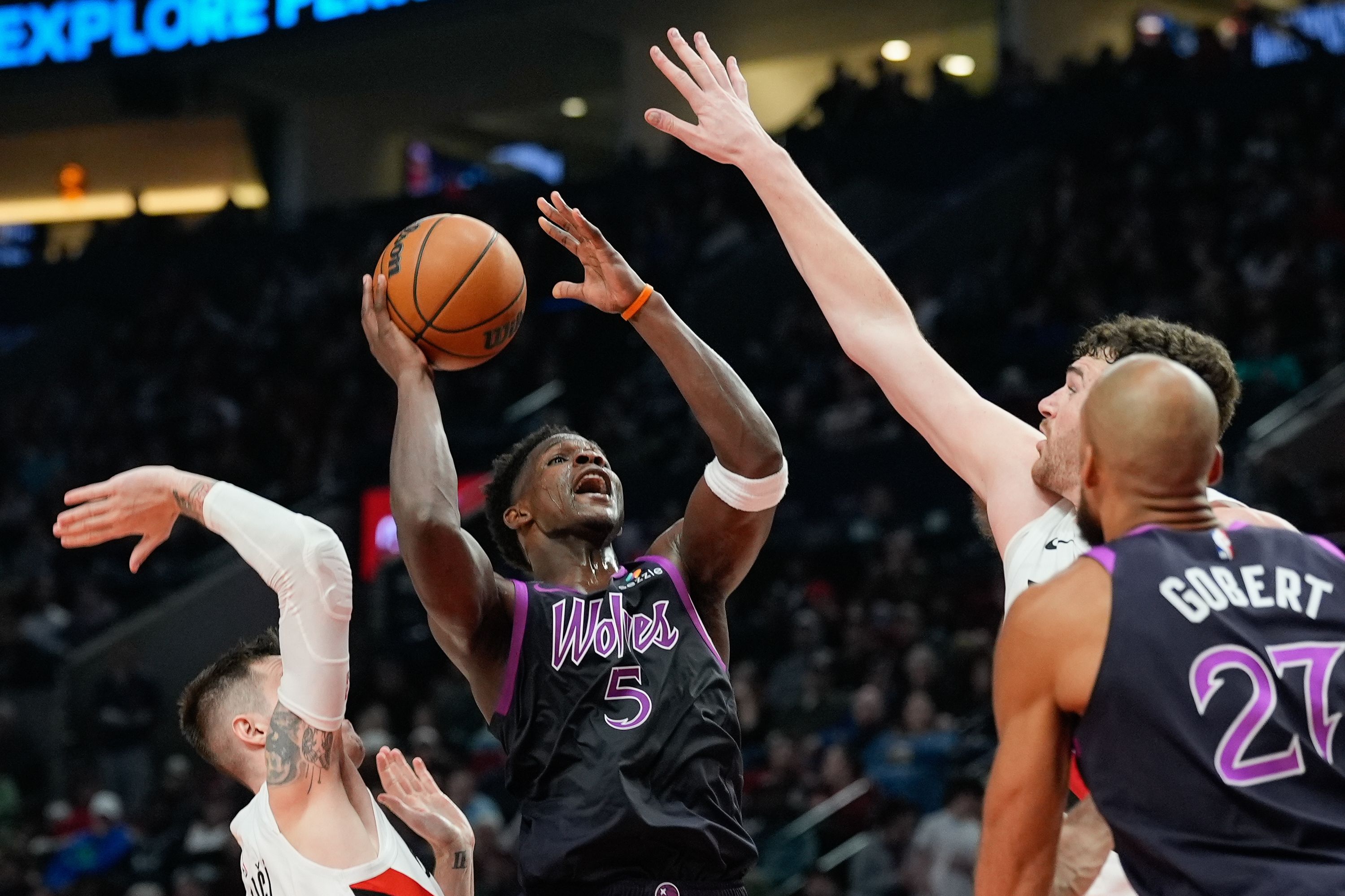 Anthony Edwards scores 34, Timberwolves beat the Trail Blazers 124
