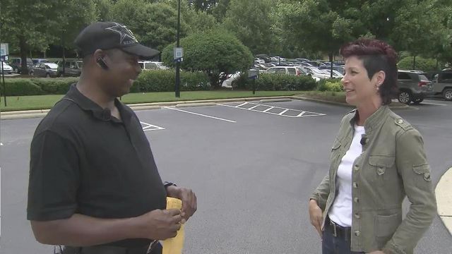 Woman aids veteran scammed by fake job posting