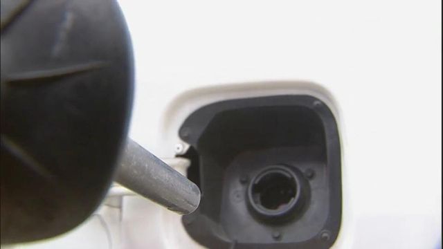 Save fuel by following simple Consumer Reports tips