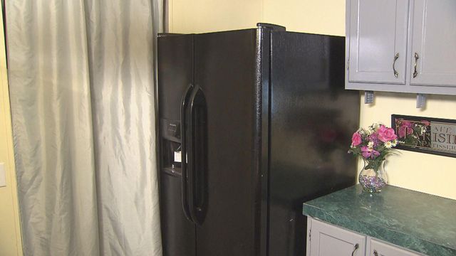 Defective refrigerator replaced after multiple attempts to fix