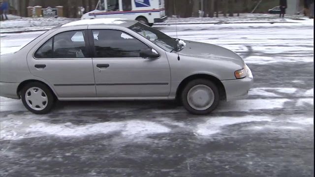 Tips to drive better on snow, ice