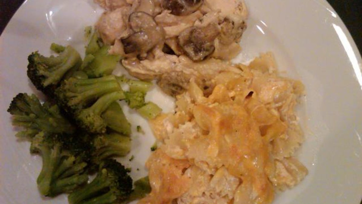 Crockpot Chicken and Mac and Cheese