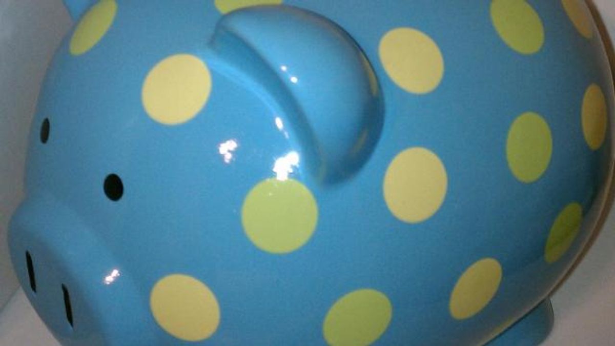 Polka dot piggy bank
