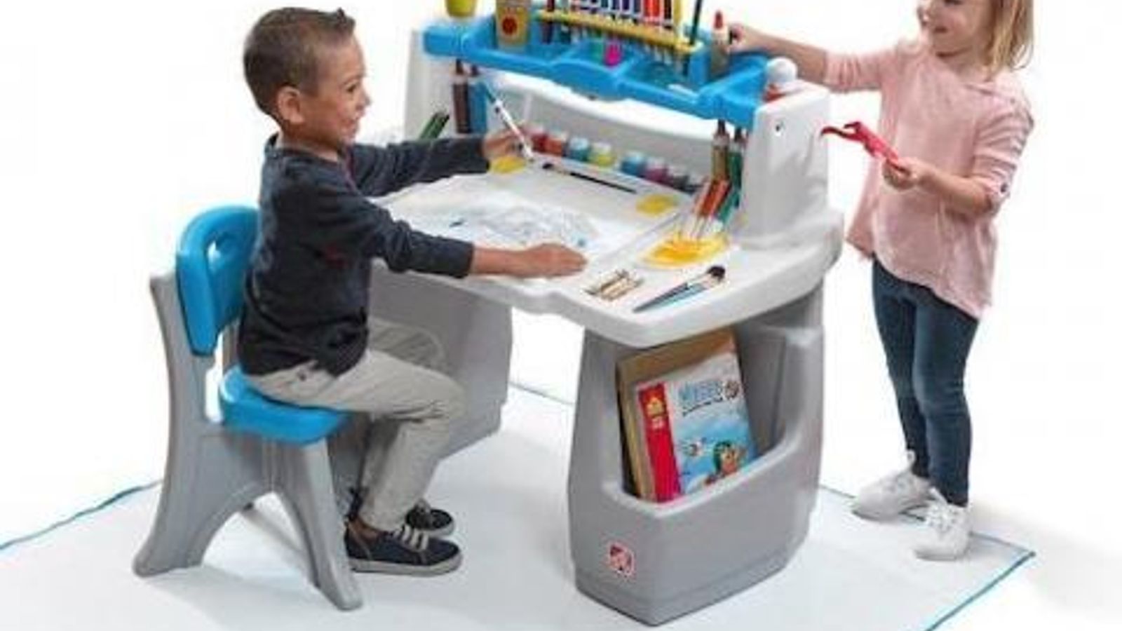 Step2 Deluxe Art Desk with Splat Mat Deal at Kohl