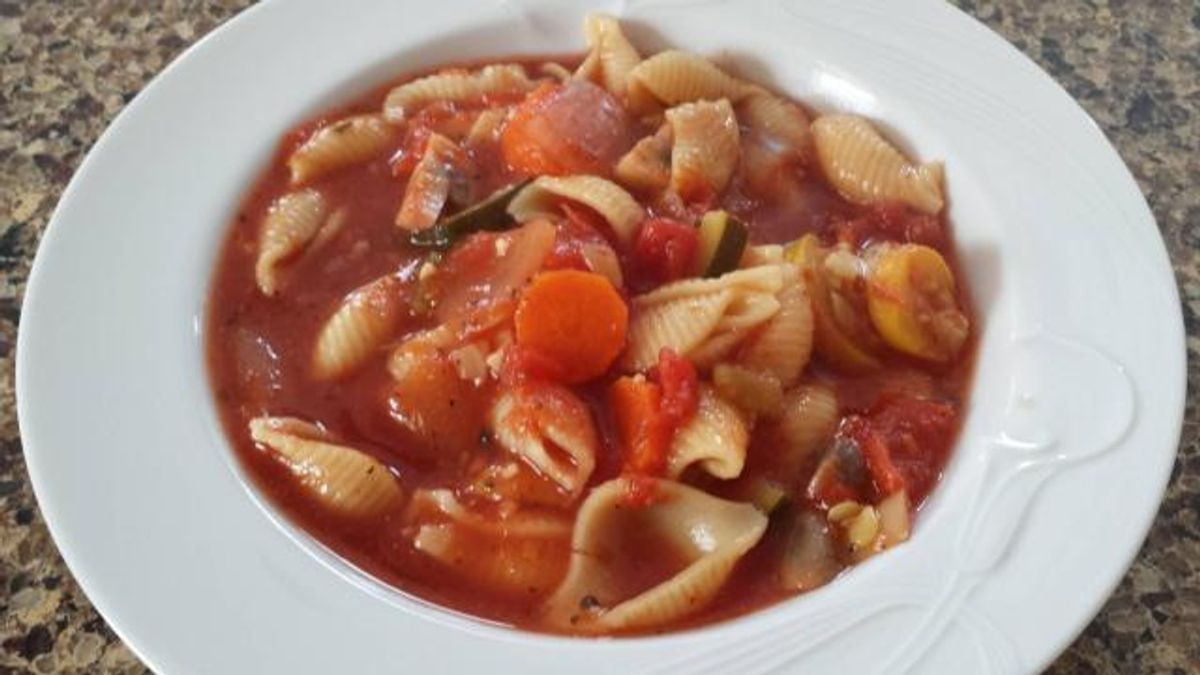 Veggie & pasta soup