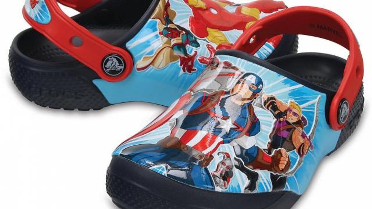 Crocs Avengers Shoe