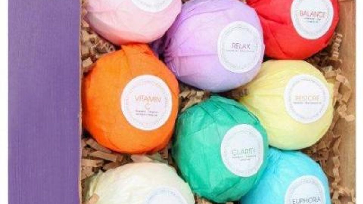 Bath Bombs 8 Piece Gift Set 