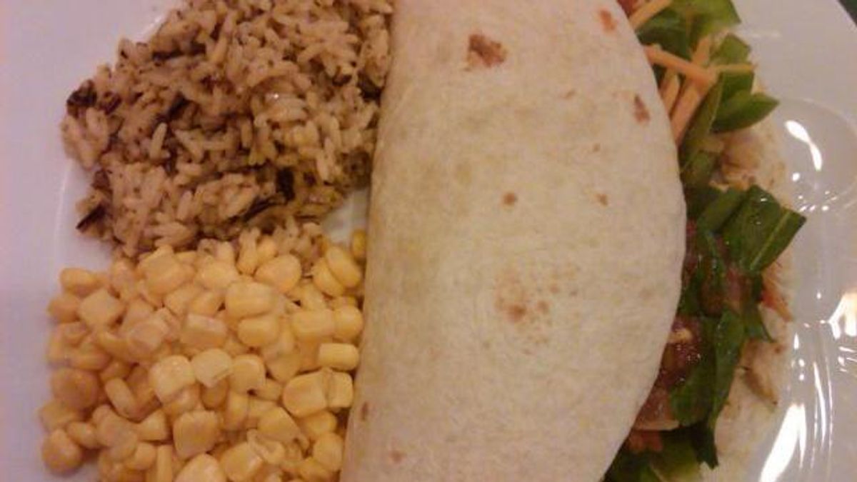 Chicken soft tacos
