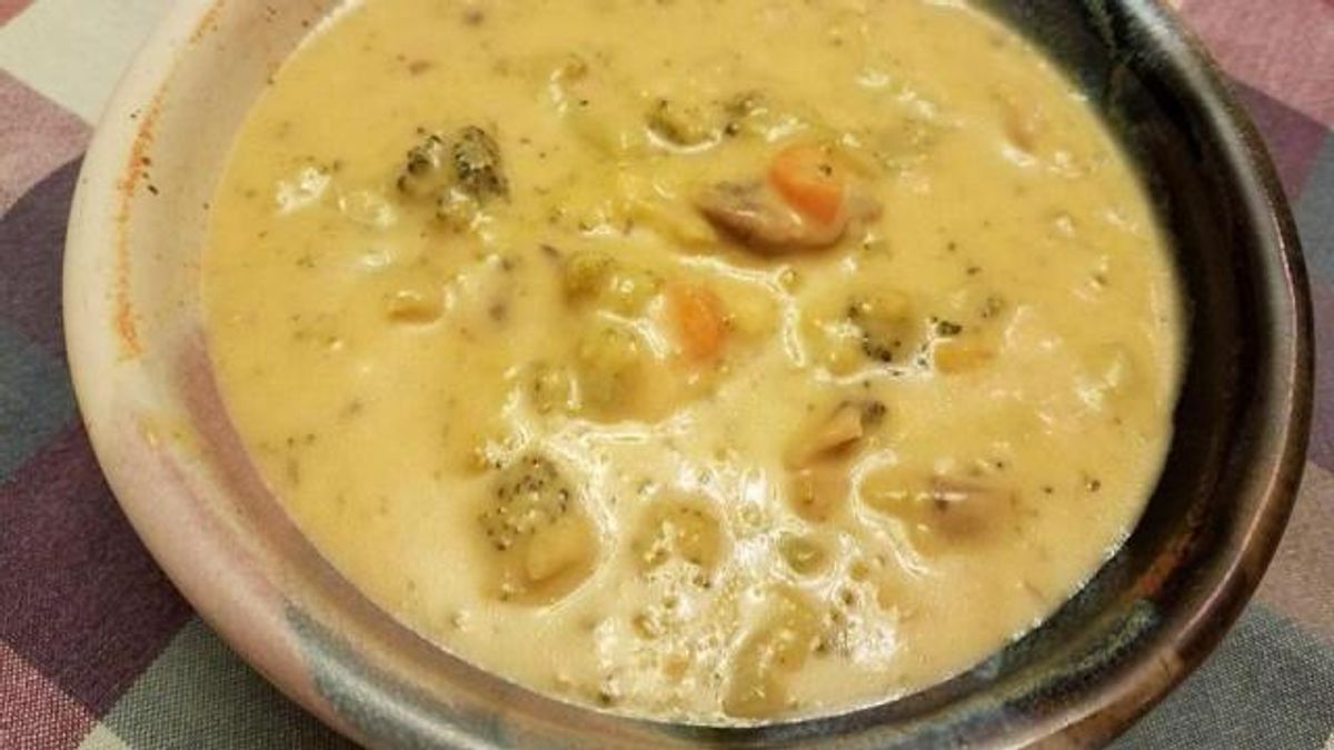 Broccoli Mushroom Cheddar Soup