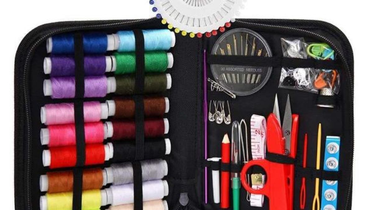 Compact Portable Sewing Kit