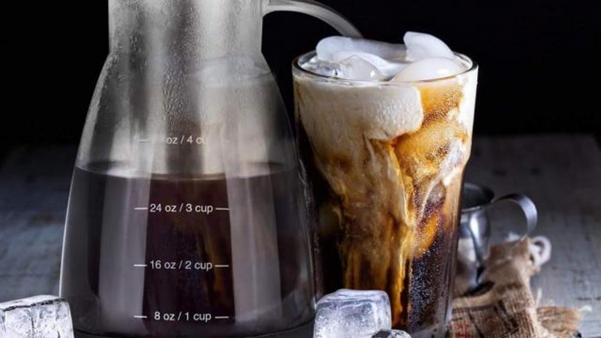 Cold Brew Iced Coffee Maker