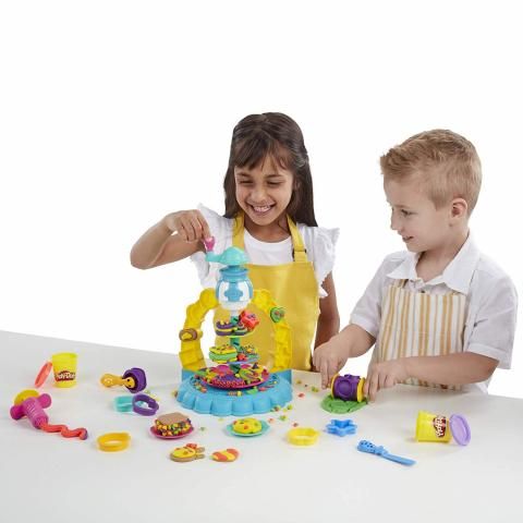 Play doh sprinkle cookie surprise top