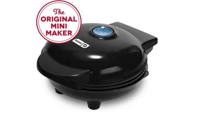 Dash Mini Waffle Maker in Black