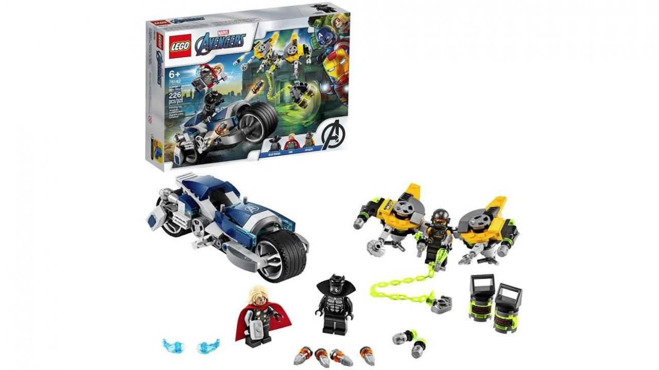 LEGO Marvel Avengers Black Panther Speeder Bike and Thor Set only 15.99