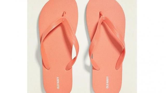 Old navy 1 clearance flip flops 2020