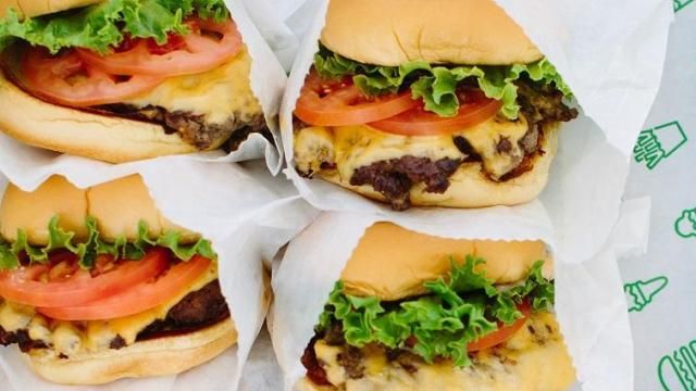 What It Is Like To Eat At The First Shake Shack And How That Has Changed