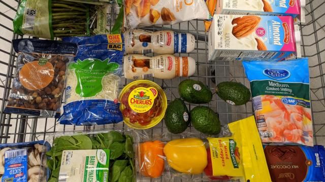 https://images.wral.com/asset/5oys/smartshopper/2022/03/03/20169626/Aldi_11-5-20_my_groceries_in_cart_at_store-DMID1-5u38vyy45-640x360.jpg?w=640&h=360