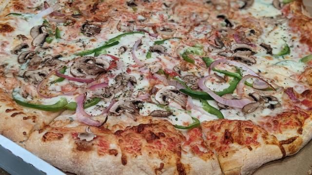 Veggie Pizza (photo: F Prosser) Veggie Pizza (photo: F Prosser)