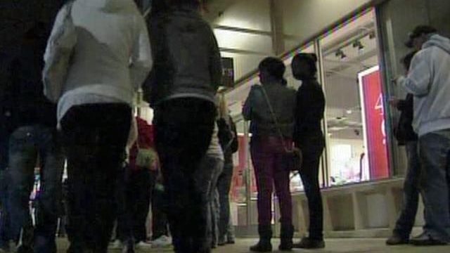 Post-Thanksgiving sales kick off at Smithfield outlets