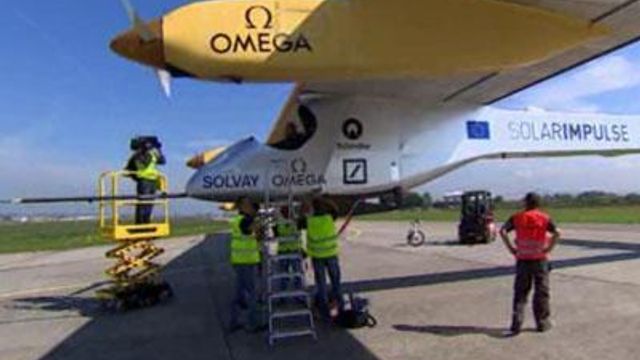 Solar plane promotes sustainability