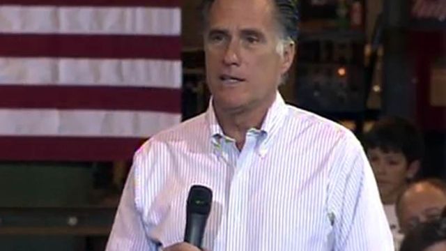 Romney criticizes Obama economic policies in Charlotte stop