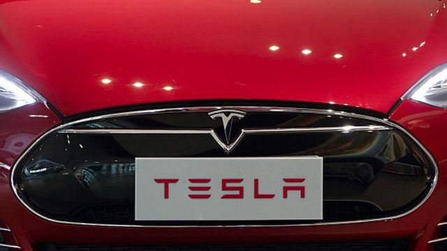 Report: Tesla interested in launching music-streaming service
