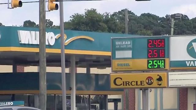 NC drivers head to pump amid fears of gas shortage