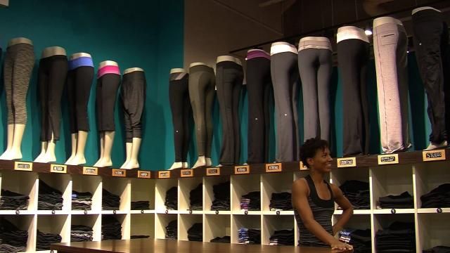 ALL MEN: @lululemon has a #recall on some of their #YogaPa…