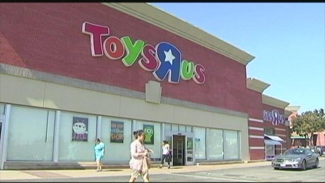 Toys 'R' Us to be inside every Macy's store in coming months