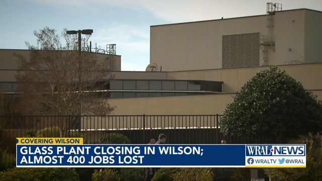Glass plant closure costs 400 jobs