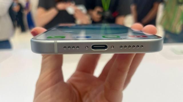 The new iPhone 15 models will now use a USB-C charging cord, ending an 11-year run with Apple's proprietary lightning charging cable. (Samantha Kelly/CNN)