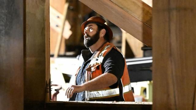 FILE - A construction worker looks up at the I-10 freeway, which was closed by fire on Nov. 19, 2023, in Los Angeles. On Friday, March 8, 2024, the U.S. government issues its February jobs report. (AP Photo/Alex Gallardo, File) FILE - A construction worker looks up at the I-10 freeway, which was closed by fire on Nov. 19, 2023, in Los Angeles. On Friday, March 8, 2024, the U.S. government issues its February jobs report. (AP Photo/Alex Gallardo, File)