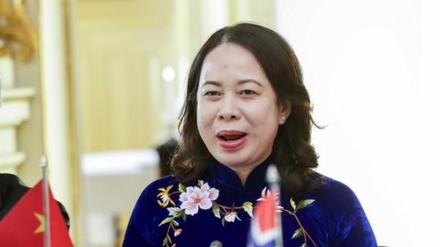 FILE - Vietnam's Vice President Vo Thi Anh Xuan listens during a working lunch with Norway's Prime Minister Jonas Gahr Støre in Oslo, on Nov. 23, 2023. Xuan will serve as acting President after former President Vo Van Thuong resigned, after a little over a year in the position, amid an intense anti-corruption campaign, according to party mouthpiece Tuoi Tre. (Emilie Holtet/NTB Scanpix via AP, File) FILE - Vietnam's Vice President Vo Thi Anh Xuan listens during a working lunch with Norway's Prime Minister Jonas Gahr Støre in Oslo, on Nov. 23, 2023. Xuan will serve as acting President after former President Vo Van Thuong resigned, after a little over a year in the position, amid an intense anti-corruption campaign, according to party mouthpiece Tuoi Tre. (Emilie Holtet/NTB Scanpix via AP, File)
