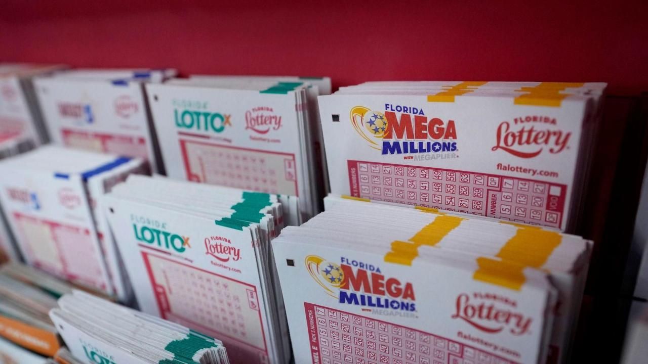 Mega Millions jackpot closing in on 1 billion after no winner🦗