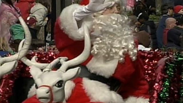 Santa arrives in Raleigh