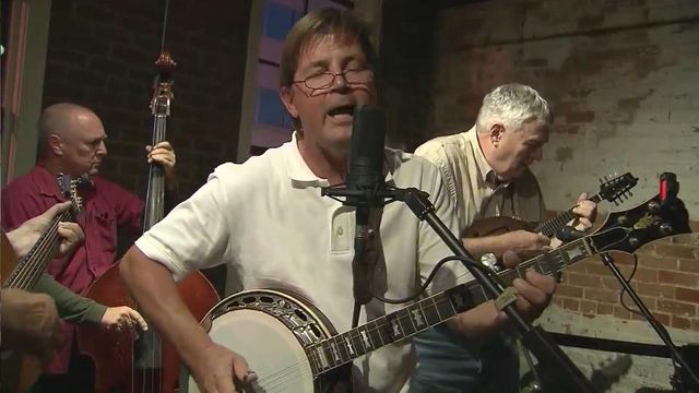 Bluegrass musicians jam at Raleigh's Busy Bee Cafe