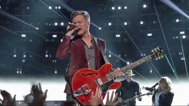 Britton, Rayshun sing for chance to advance on 'The Voice'